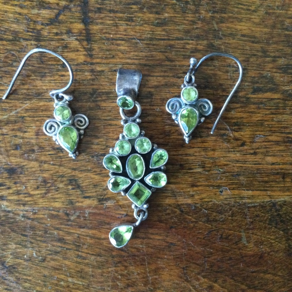 Peridot 925 Silver Pendant and Earring Set Vintage